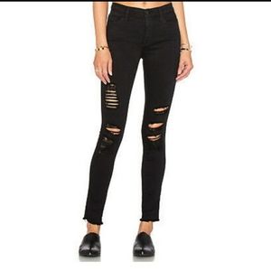 Frame 29 high Skinny Jefferson black ripped